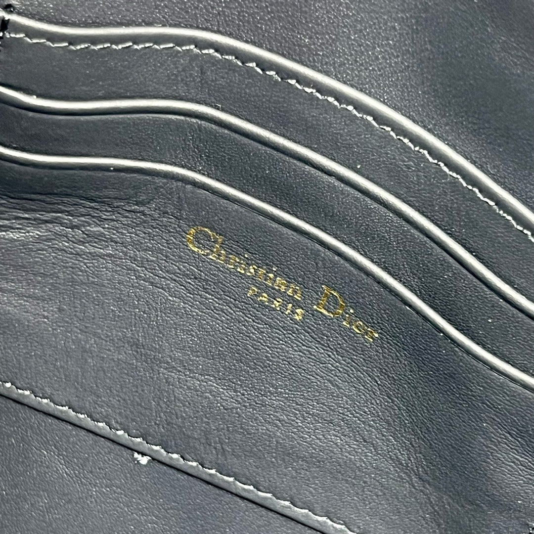 CD BOAmeliaY 27CM BLUE OBLIQUE EMBROIDERY