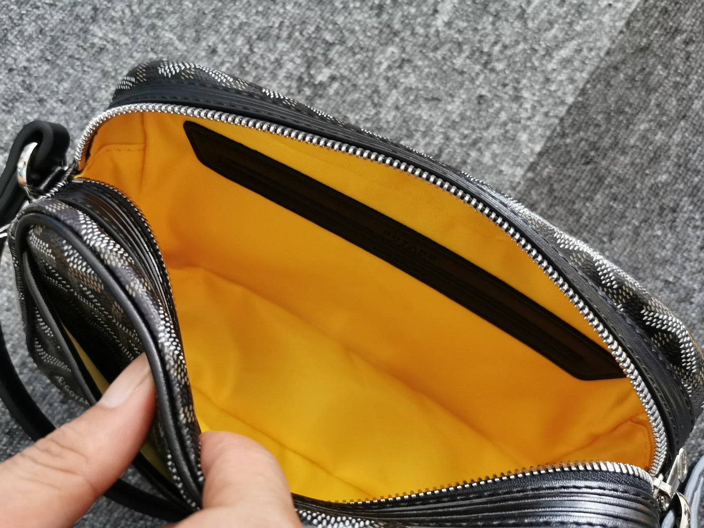 CAP-VERT PM BAG 23X8X14CM BLACK CANVAS Amelia