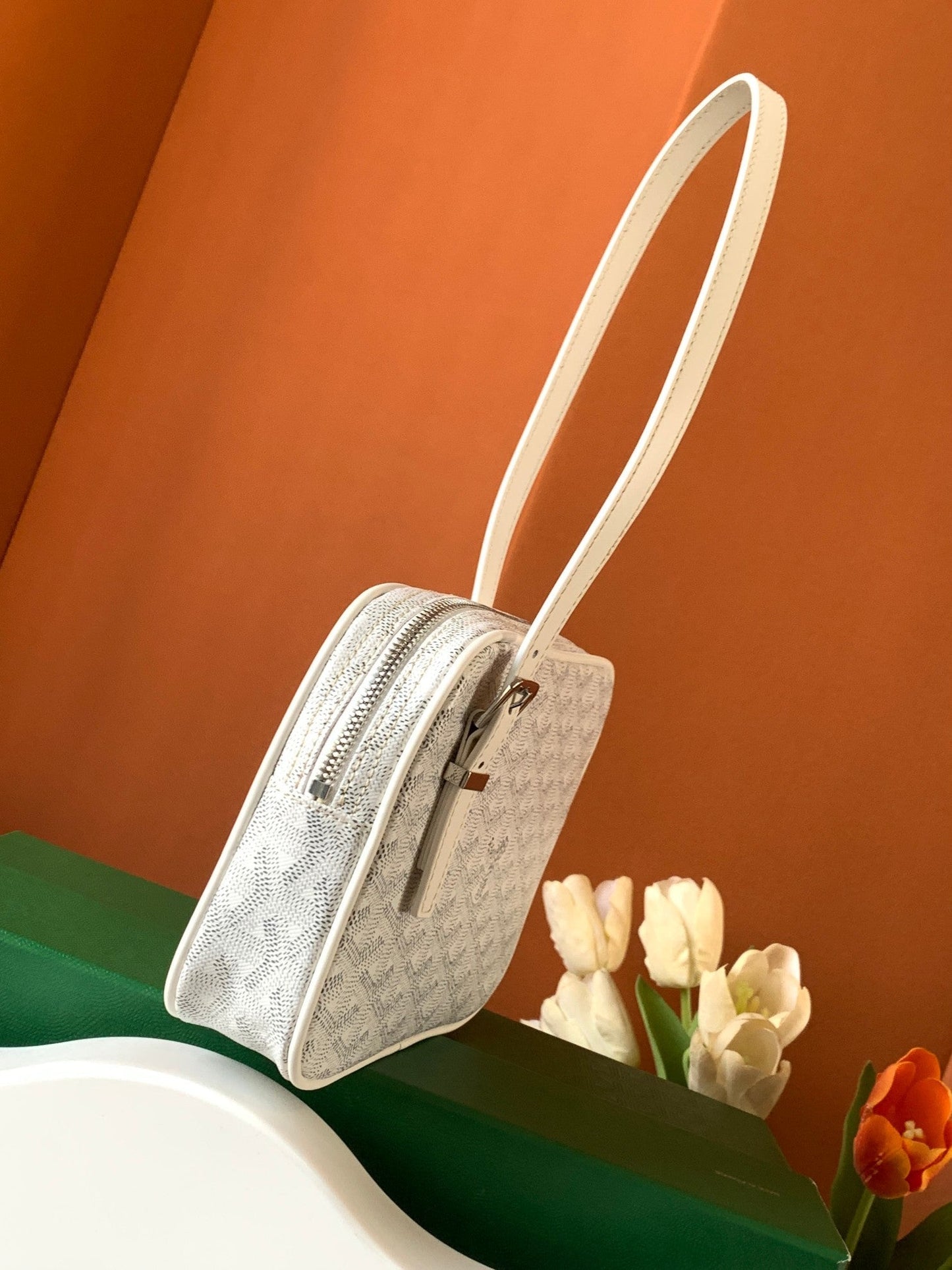 GOYA SECOND-HAND TOAST BAG 21CM WHITE CANVAS Amelia