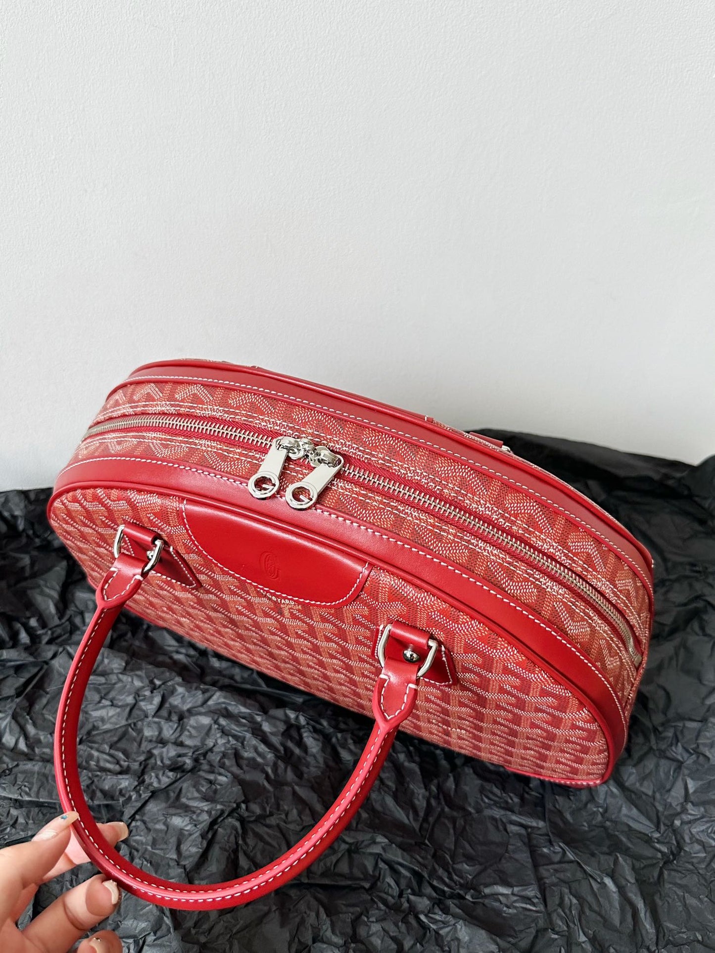 GOYA BOWLING BALL MEDIUM RED CANVAS Amelia Amelia