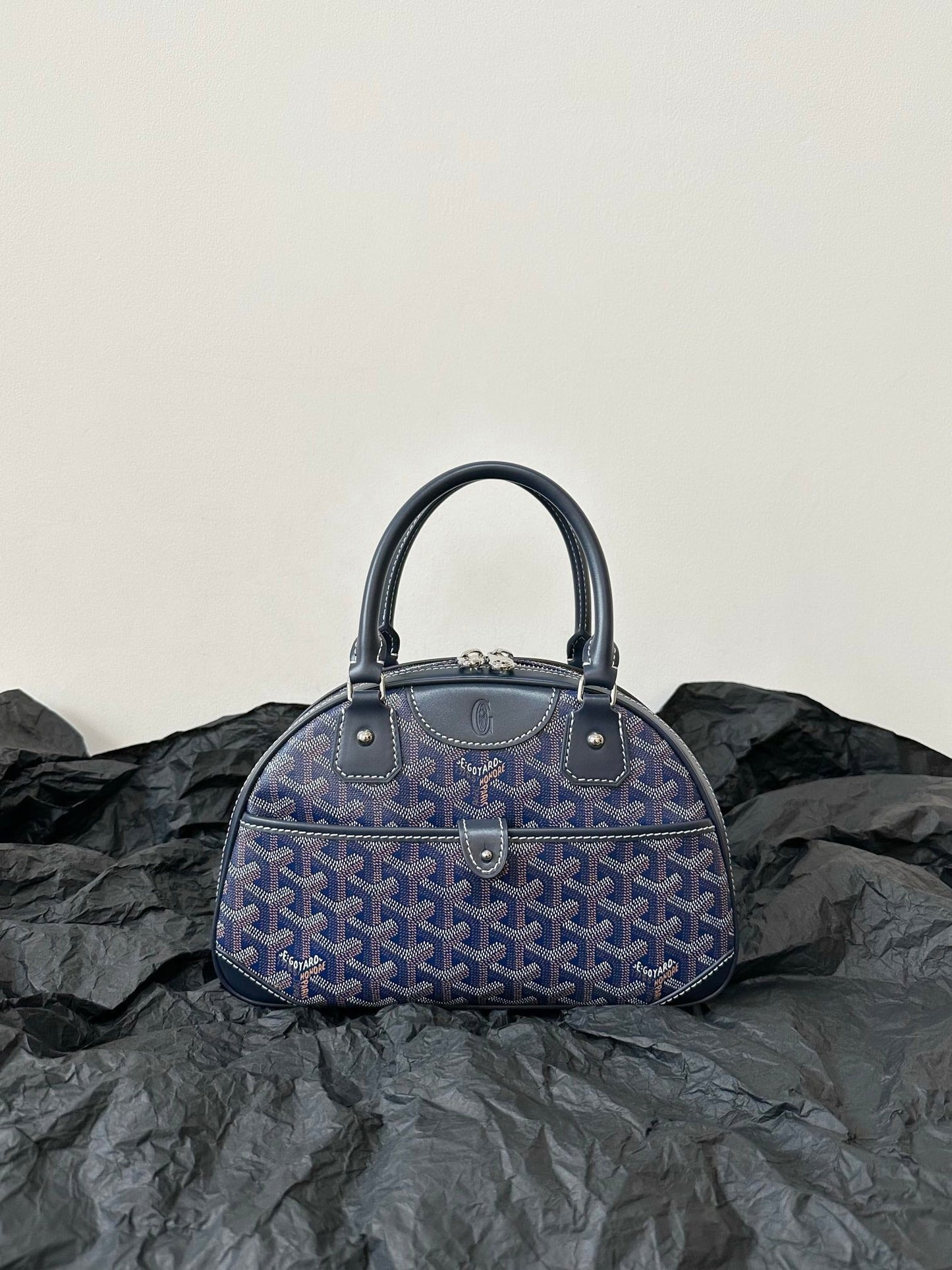 GOYA BOWLING BALL SMALL NAVY BLUE CANVAS Amelia