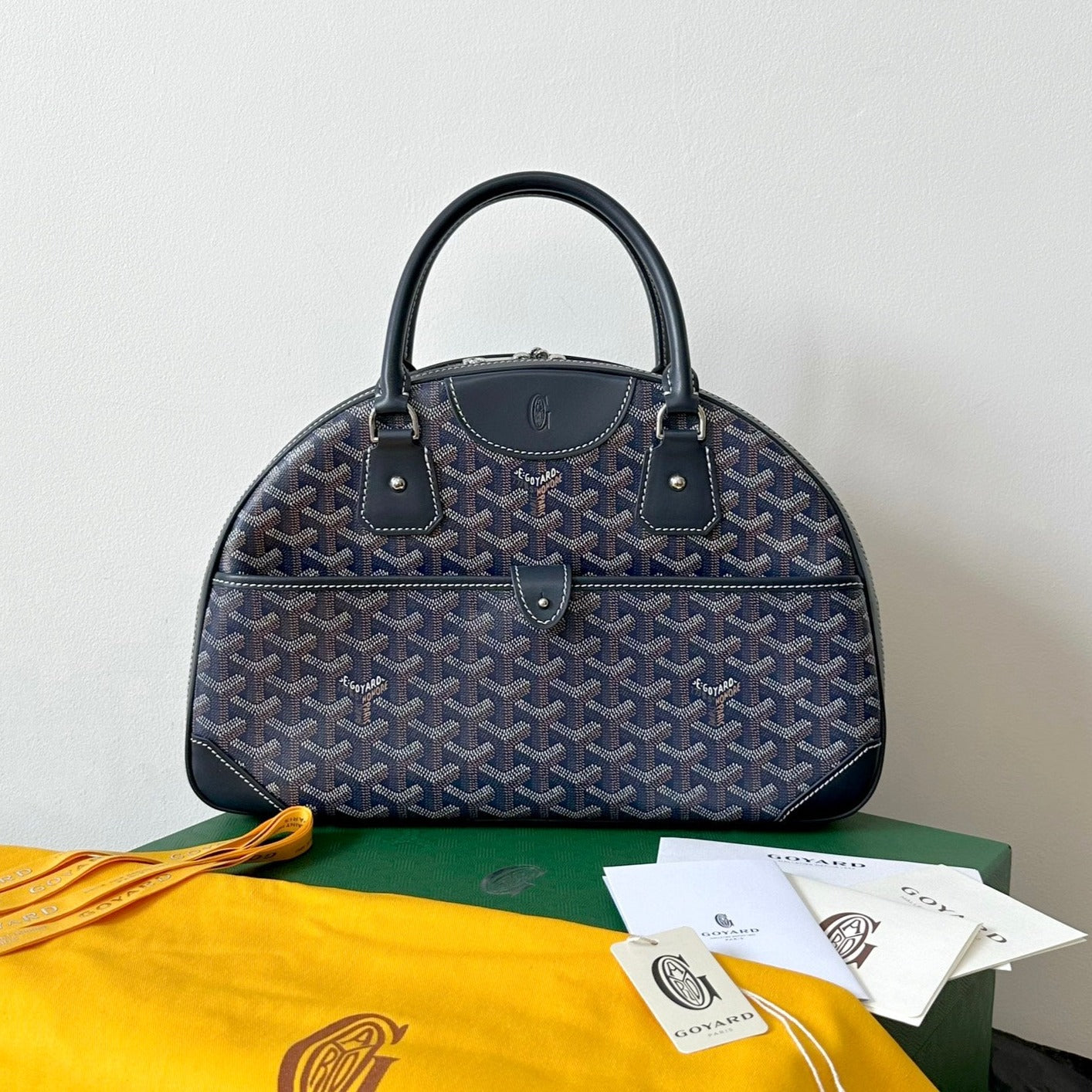 GOYA BOWLING BALL MEDIUM NAVY BLUE CANVAS Amelia