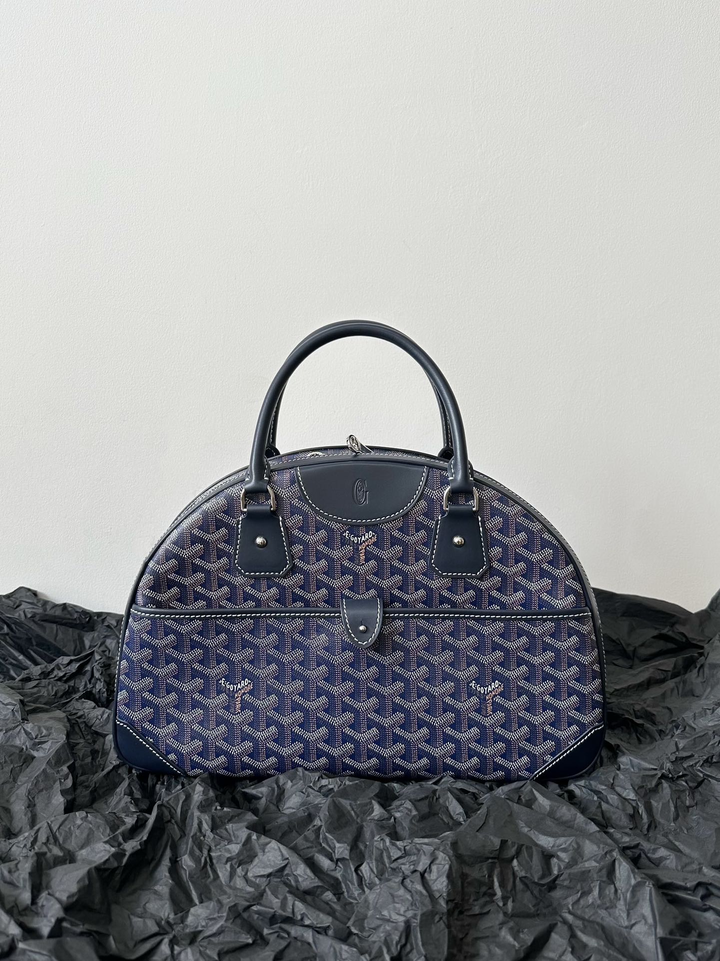 GOYA BOWLING BALL MEDIUM NAVY BLUE CANVAS Amelia Amelia