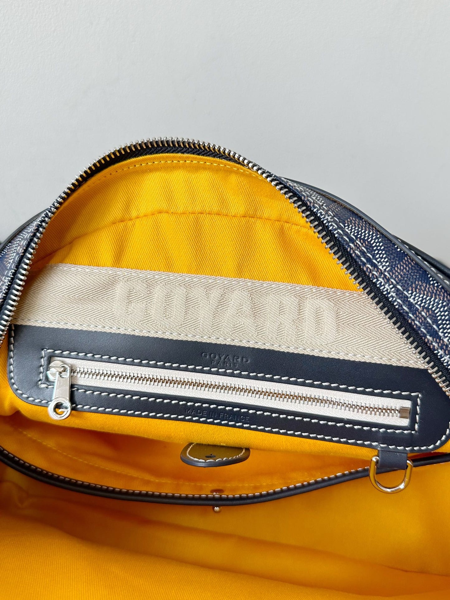 GOYA BOWLING BALL MEDIUM NAVY BLUE CANVAS Amelia Amelia