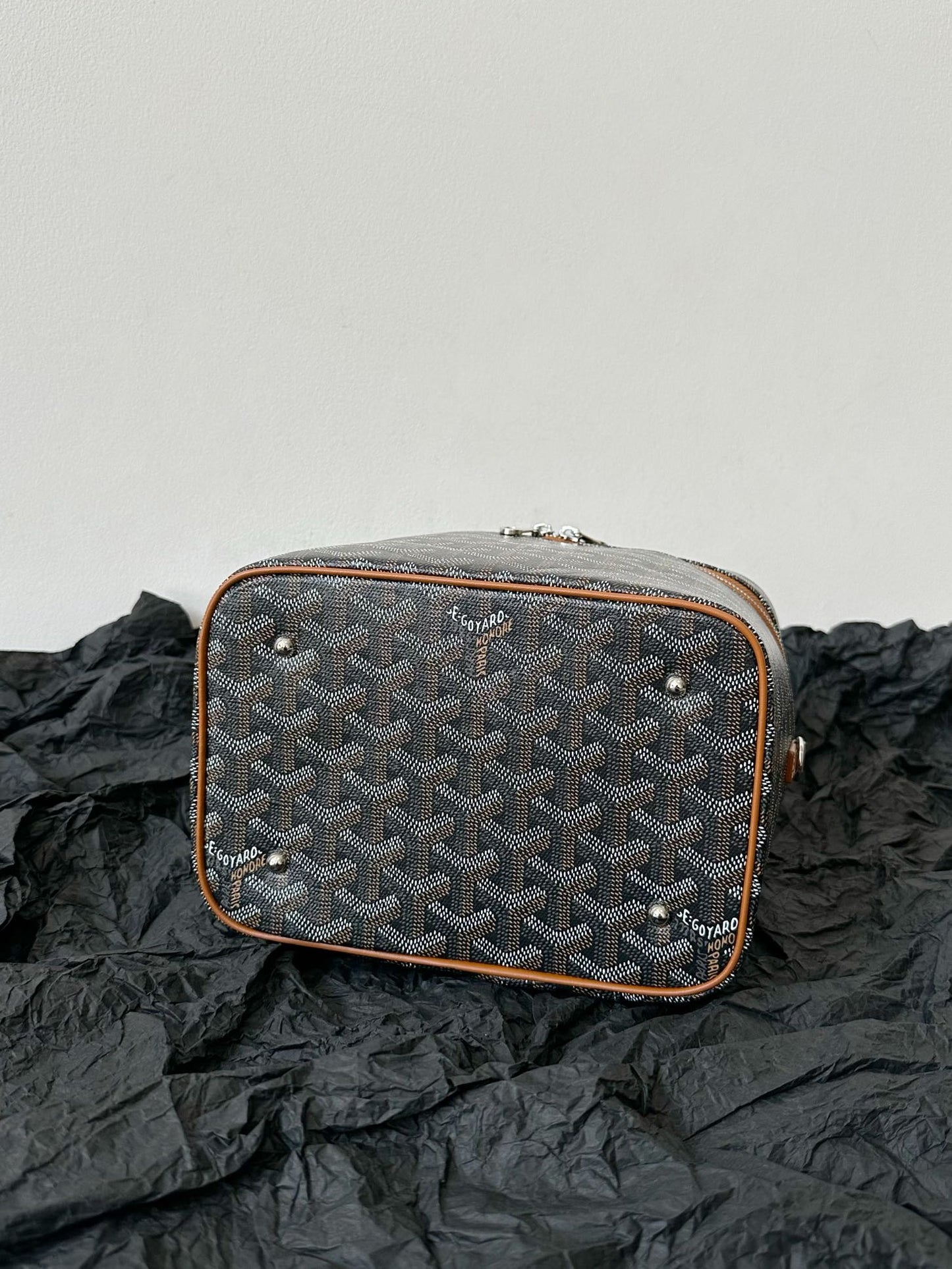 GOYA MAKEUP BOX BAG 20CM BLACK AND TAN CANVAS Amelia Amelia