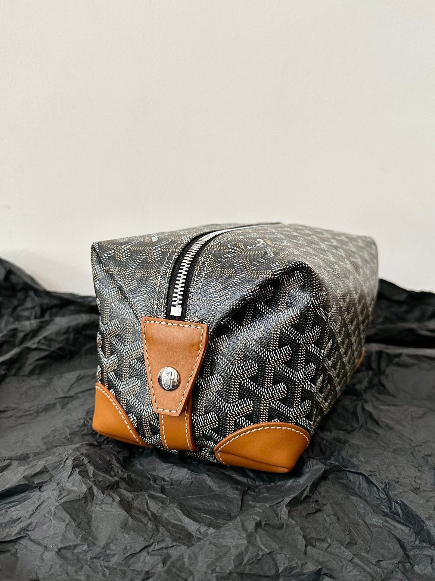 GOYA COSMETIC BAG 24CM BLACK AND TAN CANVAS Amelia Amelia