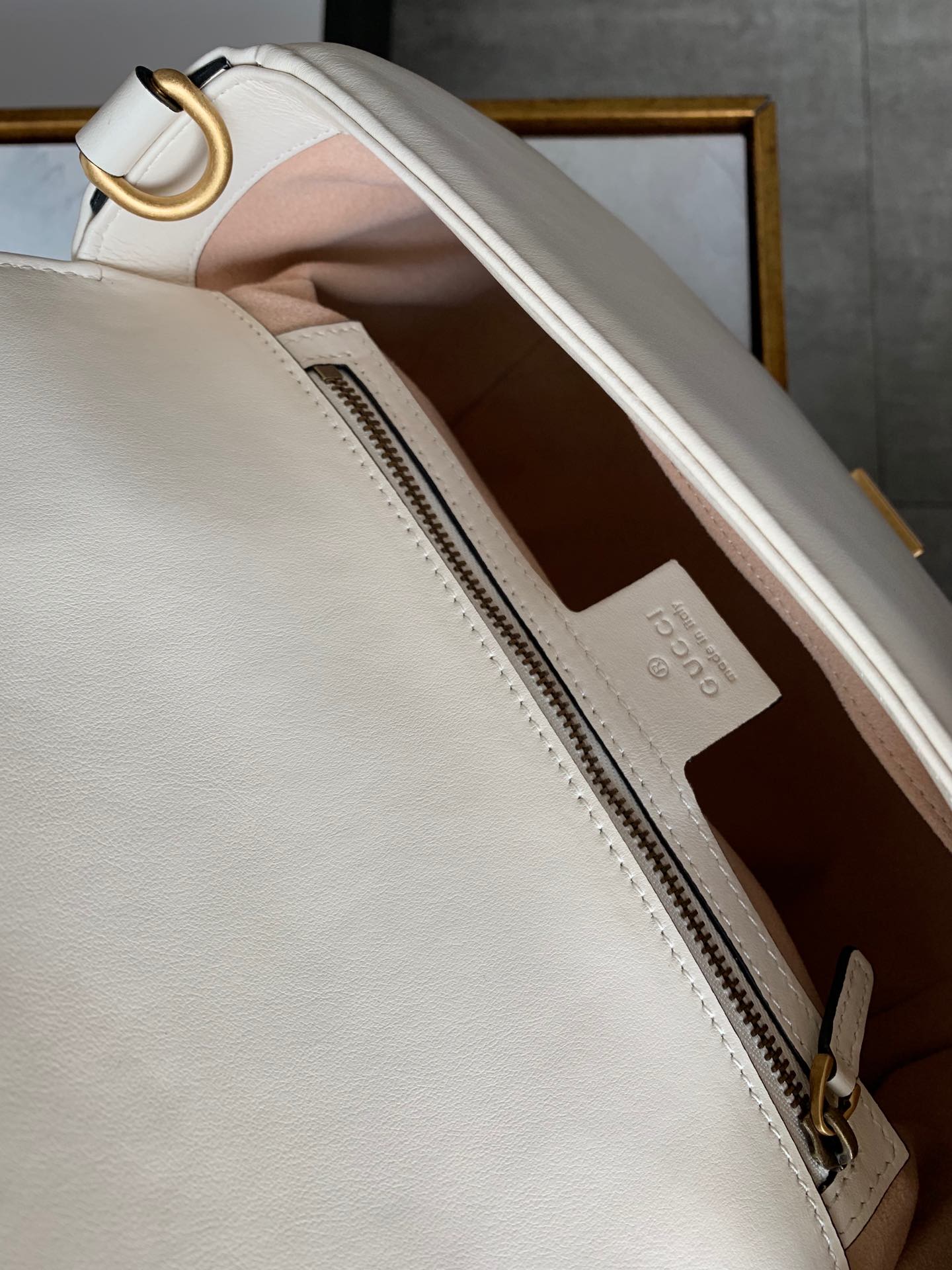 GG Marmont 26.5cm White Calfskin Gold Hardware Amelia