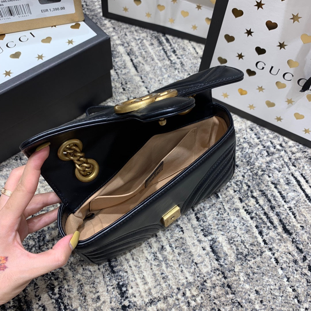 GG Marmont 22cm Black Calfskin Gold Hardware Amelia