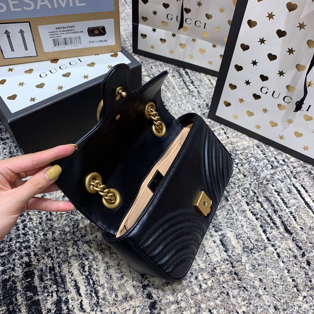 GG Marmont 22cm Black Calfskin Gold Hardware Amelia Amelia