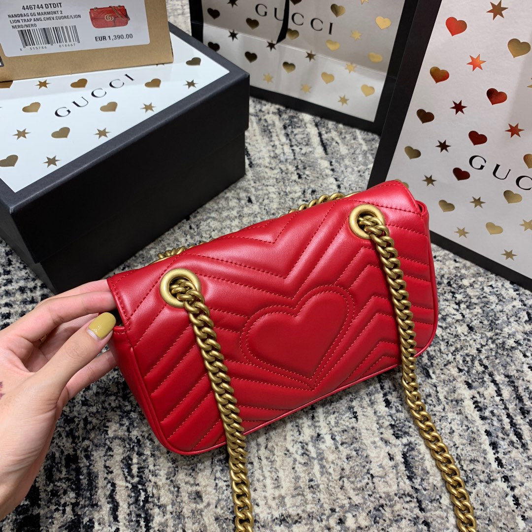 GG Marmont 22cm Red Calfskin Gold Hardware Amelia