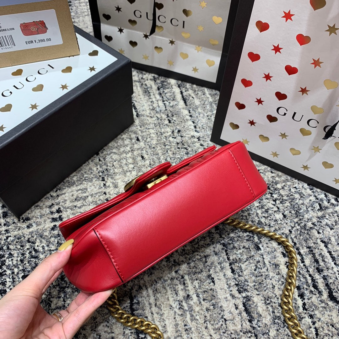 GG Marmont 22cm Red Calfskin Gold Hardware Amelia