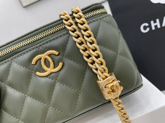 CHL - Small Vanity Case Emerald Green For Women Bags 5.9in/15cm