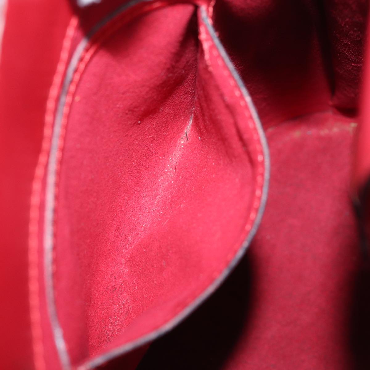 LOUIS VUITTON Epi Cluny Shoulder Bag Red M52257 LV Auth yk12618